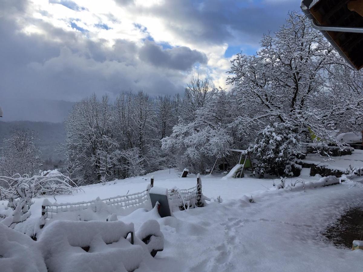 Bed and Breakfast La Gravinette Cruet Экстерьер фото